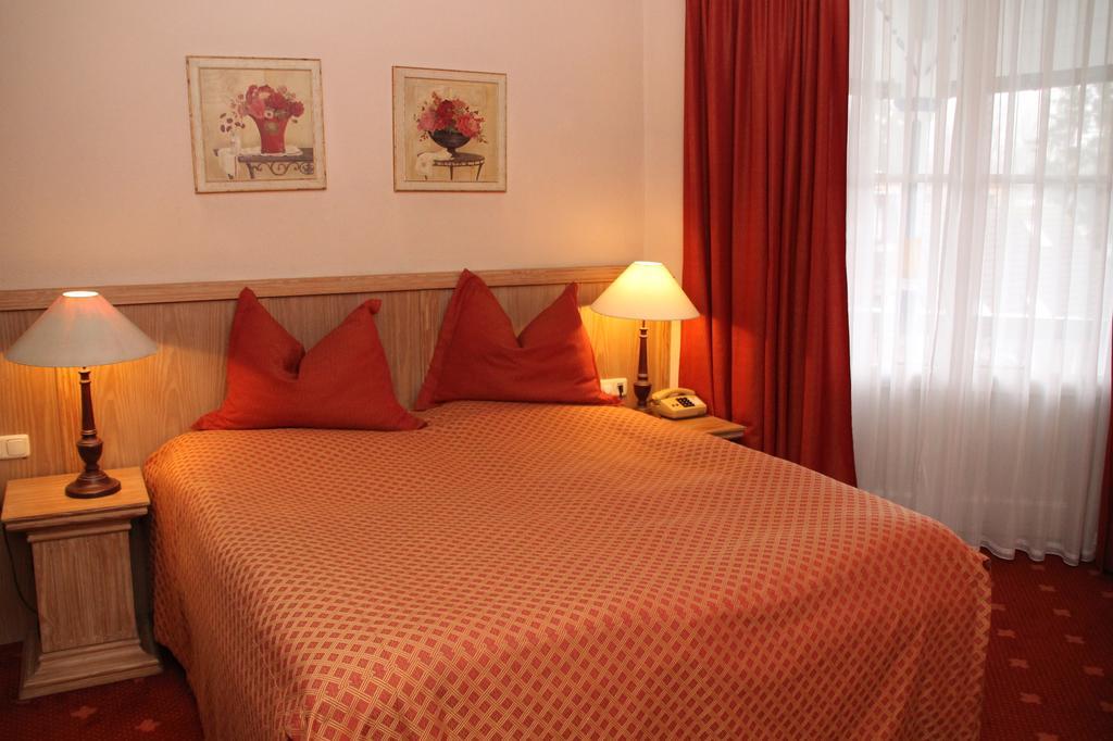 Romantik Im Hotel Villa Roehl تيميندورفير ستراند الغرفة الصورة